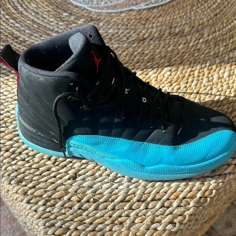 Men’s Air Jordan Retro 12’s Gamma Blues, Size 10.5